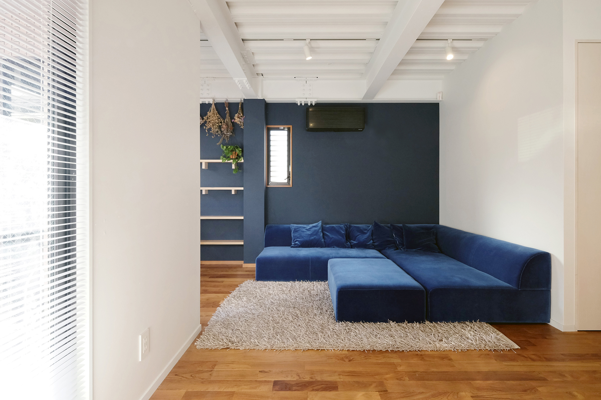 HOUSE SO
